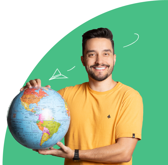 TOPdesk colleague smiling while holding a globe in his hands